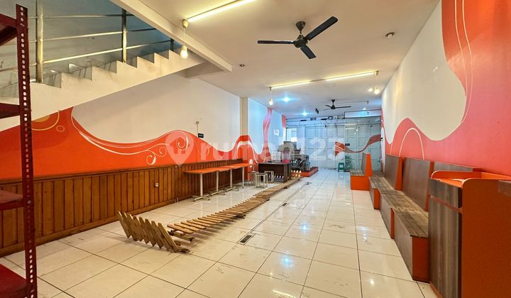 Ruko Lokasi Strategis di Komplek Mekar Wangi 1
