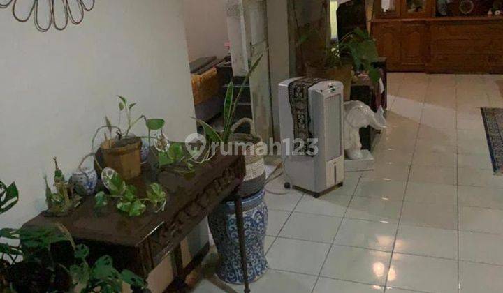 Rumah Modern Nyaman di Komplek Anta Baru Margacinta 1