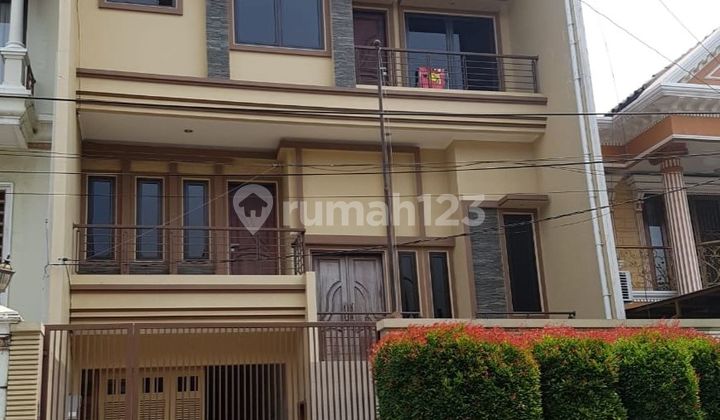 For sale: 3-story house, Land area 9x30 in Villa Gading Indah