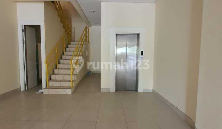 Disewakan Ruko Gandeng Moi Di Kelapa Gading