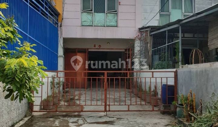 Ruko 2 Lt Villa Taman Bandara Tangerang Ruko 2 Lt Villa Taman Bandara Tangerang