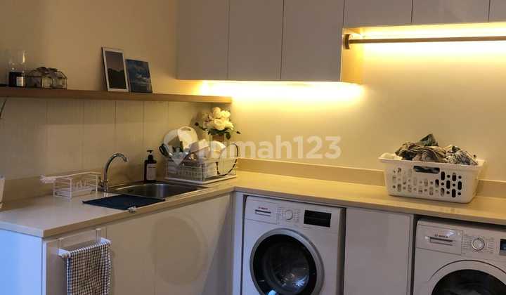 Harus Terjual Cepat Turun Harga Rumah 2 LT Hoek Boulevard Lavon Harus Terjual Cepat Turun Harga Rumah 2 LT Hoek Boulevard Lavon