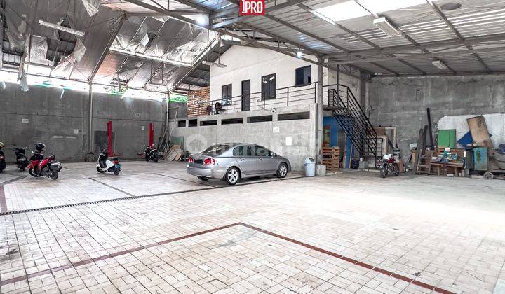 Dijual Tanah Dan Bangunan Komersil di Jalan Raya Jagakarsa 2