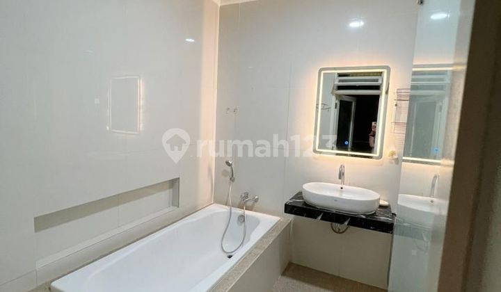 Rumah Mewah Sutorejo Surabaya, Rumah Modern Minimalis 2 Lantai Siap Huni Daerah Sutorejo - Surabaya 2