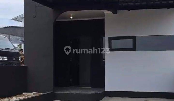 Rumah baru, minimalis modern di Kedamean ( EMRAN RESIDENCE ) 1