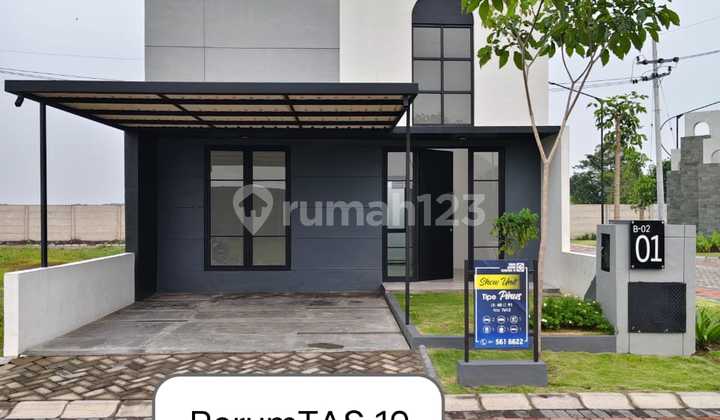 Perumtas 10 Wonoayu, Sidoarjo. Modern House in Strategic Location 0 Street.
