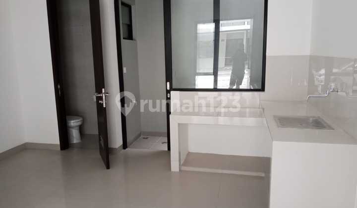 For Sale Millennial House PIK 2 Size 4.5x10 Smart door lock