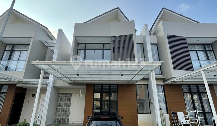 Disewakan Rumah PIK 2 uk 8x15 Kosongan 4+1 KT