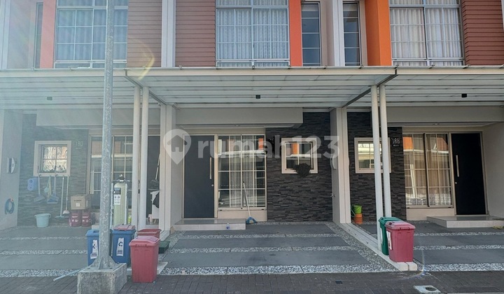 Disewakan Rumah pik 2 uk 4,5x10 Semi Furnished