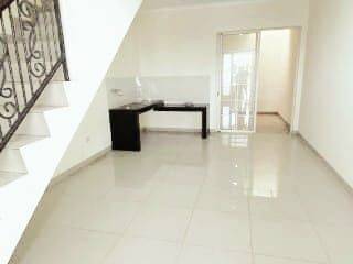 Sewa Rumah 2lt Unfurnished Green Lake City Tangerang Banten 2