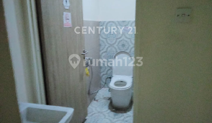 For Rent: Panglima Polim Shop House, 3 Units Connected, Includes Basement, Main Road Location! For Rent: Panglima Polim Shop House, 3 Units Connected, Includes Basement, Main Road Location!