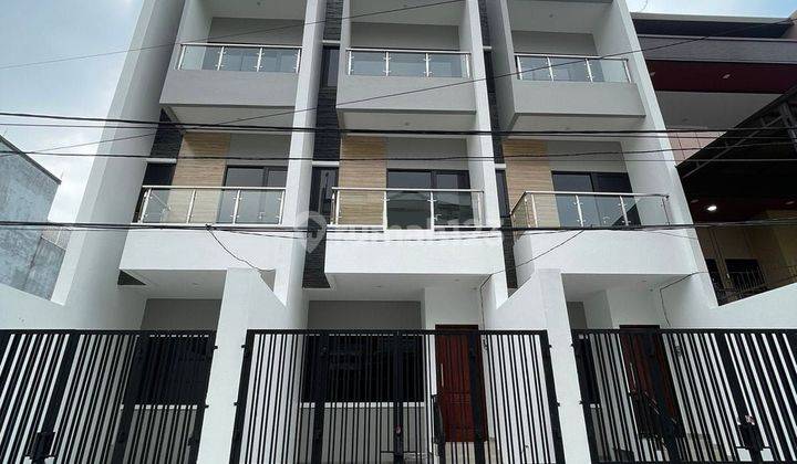 Dijual Rumah Baru 4x20m 3lt Kavling Polri Jelambar Jakarta Barat 1