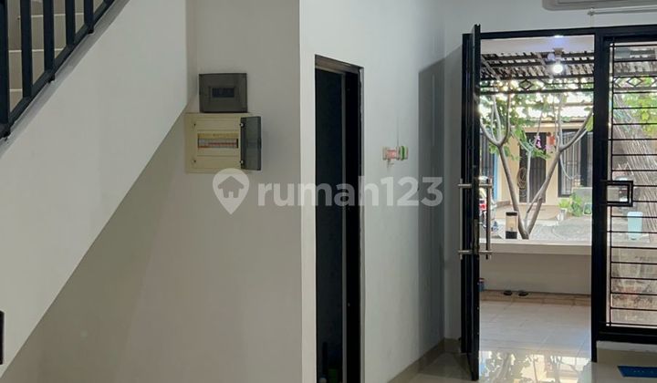 Rent a House in Casa Jardin Daan Mogot Jakarta 2 Bedrooms Semi Furnished