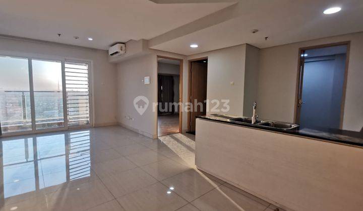 Sewa Maqna Residence Apartemen 3 BR Semi Furnished Jakarta Barat 1