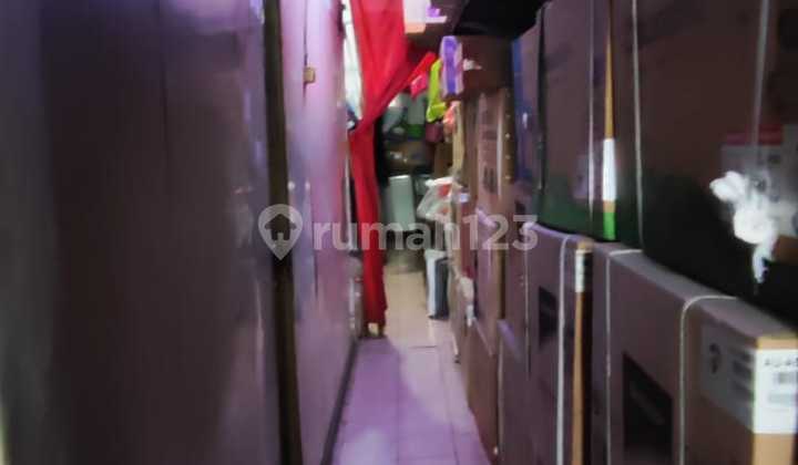 Jual Rumah Hitung Tanah di Cengkareng, Area Pertokoan, Jakarta Barat 2