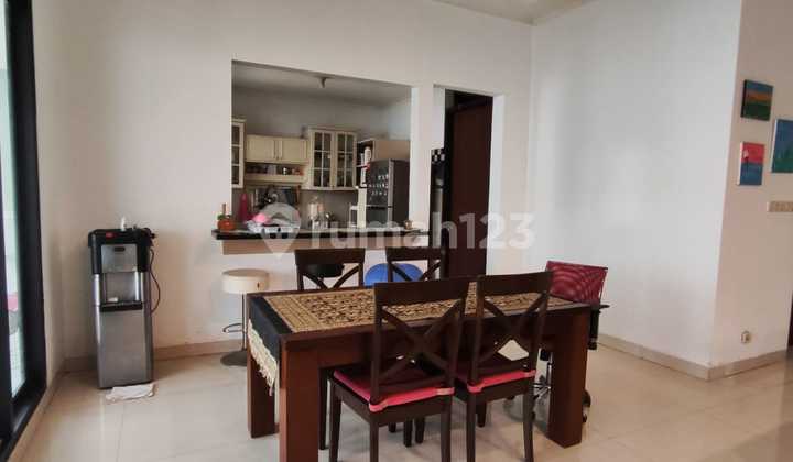 Rent Alam Sutera Onyx House, Furnished, Facing Park,