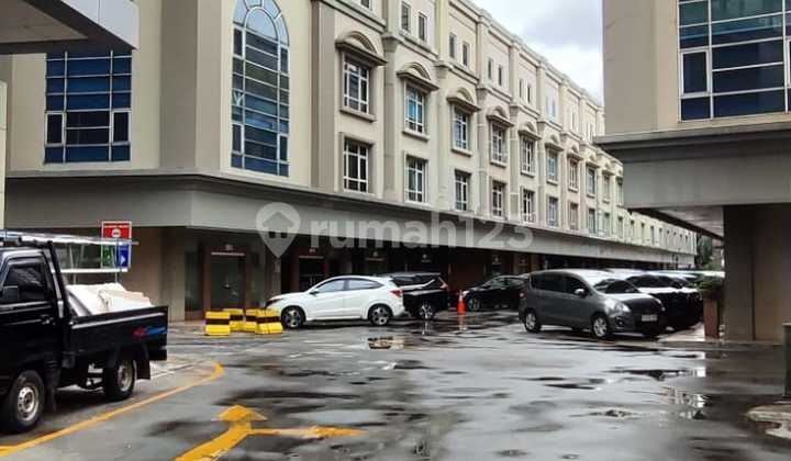Sewa Ruko Kebon Jeruk Jakarta Barat, Strategis, 5 Lantai, Ada Lift