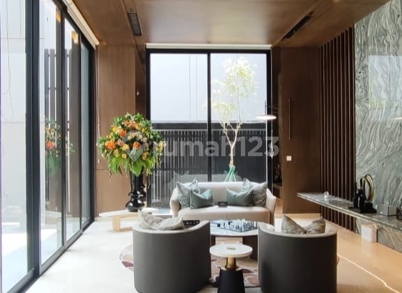 Botanic Villa Nava Park BSD City Tangerang Luxury House backyard Garden