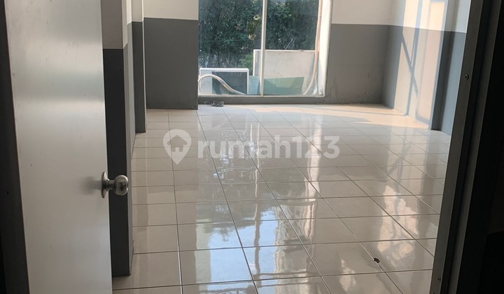 For Sale: Pos Pengumben 4.5-Story Shophouse in Good Condition 2