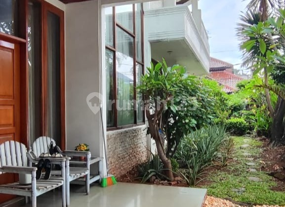 Jual Rumah Hoek di Taman Meruya Ilir, Jakarta, Hitung Tanah, 449M