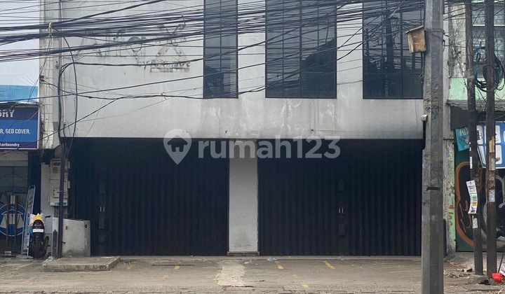 Disewakan Ruko Gandeng di Ciputat bisa untuk Caffe atau Resto Disewakan Ruko Gandeng di Ciputat bisa untuk Caffe atau Resto