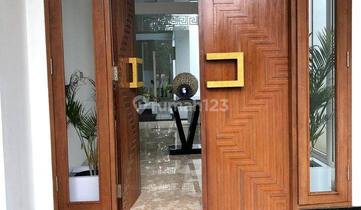 Dijual Rumah Mewah Dekat Kawasan Kemang  2