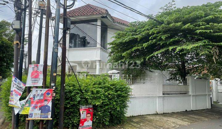 Rumah mewah cocok untuk kantor atau usaha klinik 1