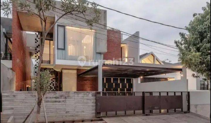 RUMAH MINIMALIS DENGAN PEMANDANGAN SUNRISE DI PERTUKANGAN  1