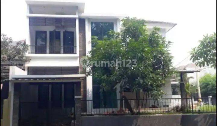 DIJUAL CEPAT RUMAH DEPAN LAPANGAN GOLF DI CIBUBUR 2