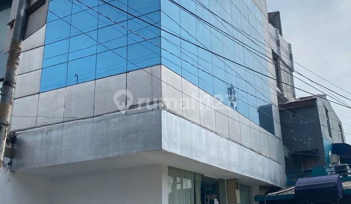 Dijual Ruko Hook Dekat MRT Cipete dan Jalan Raya