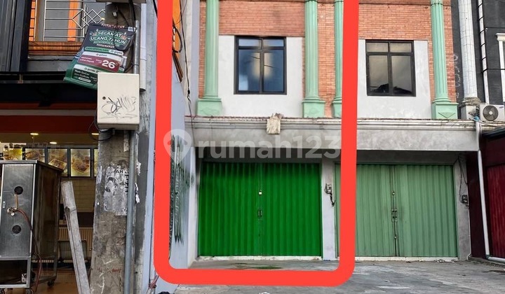 For Rent: Margonda Shop House Near Gunadarma University Campus For Rent: Margonda Shop House Near Gunadarma University Campus