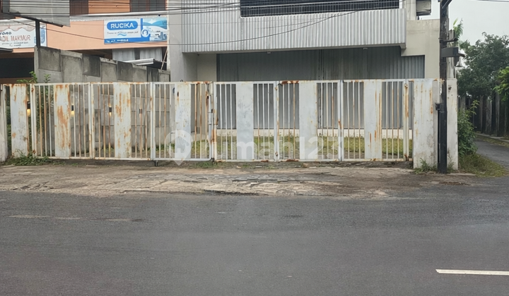 Dijual Cepat Ruang Usaha di Jatiwaringin Pondok Gede