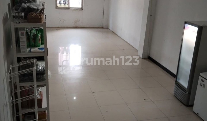 For Rent: Strategic Shop House in Front of Depok Lama Station, Depok City. 2
