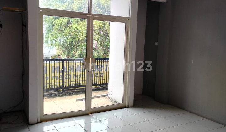 For Rent Shop House in Tebet Near Tebet Station 2