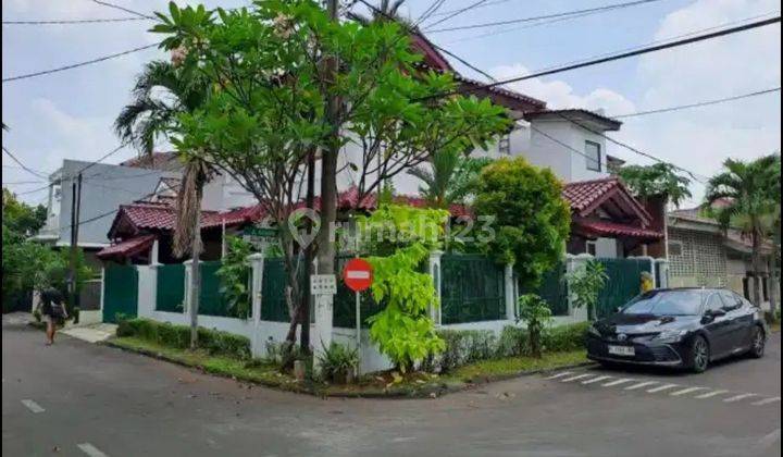 Disewakan Rumah Mewah Posisi Hook Di Bintaro Sektor 9 2