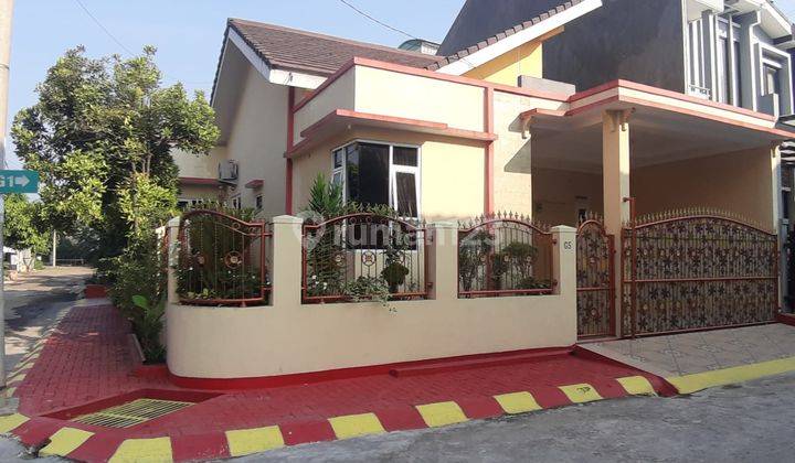 Rumah Hook Di Lingkungan Nyaman Grand Depok City 2