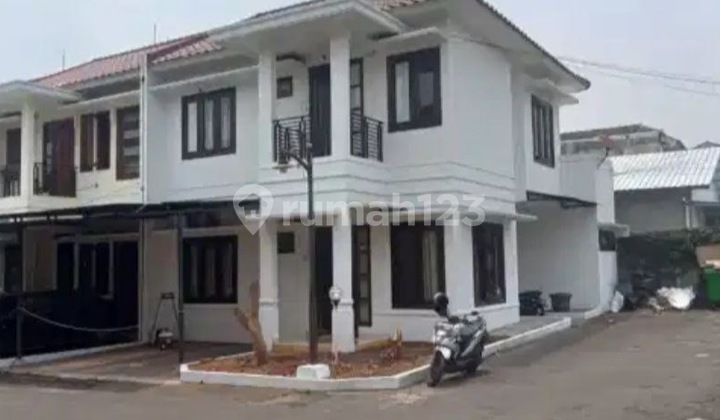 Jual Cepat Rumah Hook Kawasan Komplek Pasar Minggu
