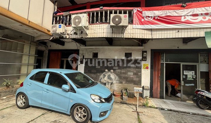 For Rent, Attached Shop on Main Road Lenteng Agung, Suitable for Office or Restaurant Business.