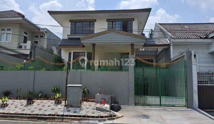 Rumah Mewah Di Pondok Indah Sudah Renovasi Cocok Untuk Hunian 1