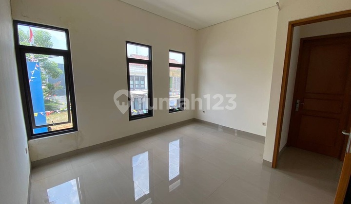 Jual Rumah Hook Di Beji Depok Dekat Jagakarsa  2