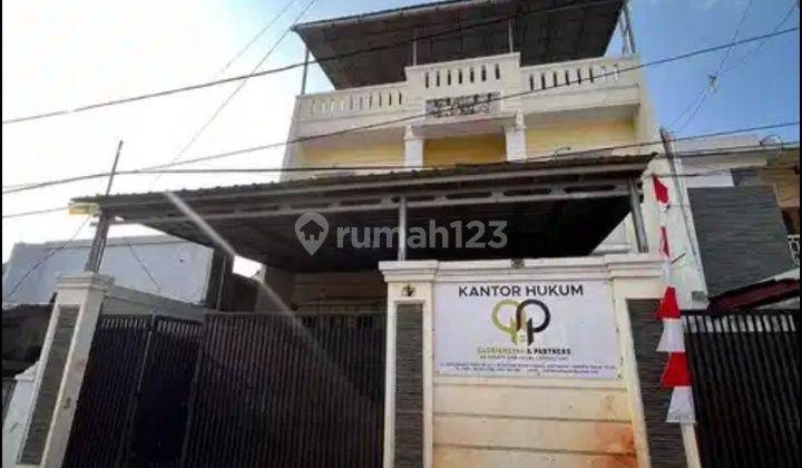 Rumah Dekat Dengan Fasilitas Umum Di Matraman Cocok Untuk Kantor 1