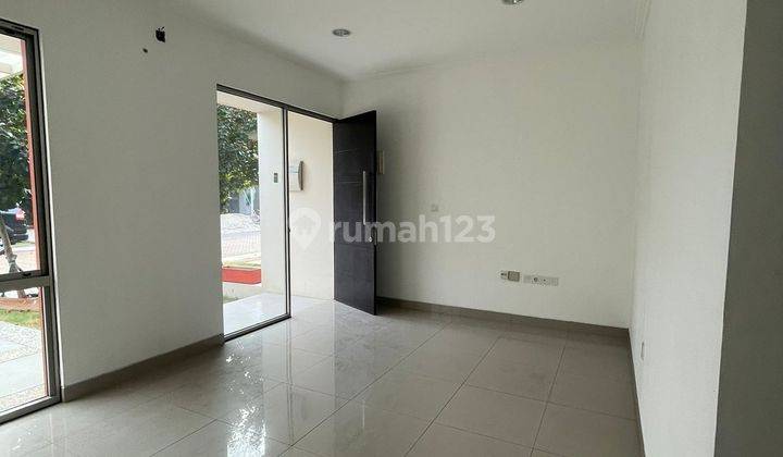 Disewakan Rumah Like New Pik2, Siap Huni, Kondisi Perfect  2