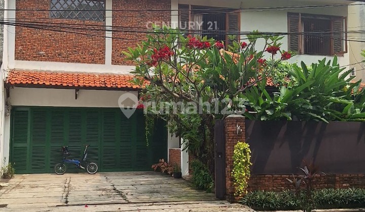 Dijual Rumah Klasik Yang Asri Lokasi Strategis Di Ciniru Jaksel Dijual Rumah Klasik Yang Asri Lokasi Strategis Di Ciniru Jaksel