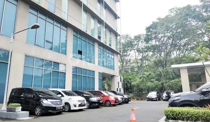 Gedung Bagus Strategis di Pusat Bisnis Tb Simatupang Jaksel