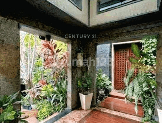 Rumah Mewah Spesifikasi Premium Lokasi Eksklusif di Pondok Indah