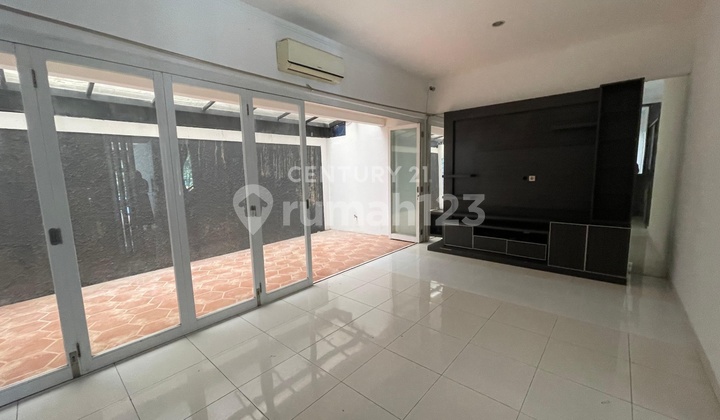 Rumah Furnished Siap Huni Area Favorite Di Emerald Bintaro Sekt 9 2