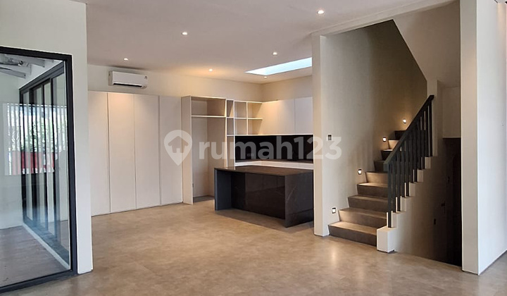 Turun Harga! Rumah Baru Bagus & Modern di Discovery Bintaro Sek 9