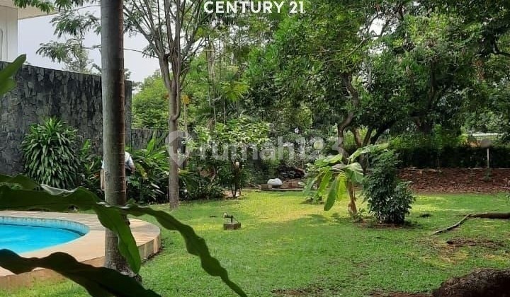 For Sale Land-Based House in South Jakarta, Land Area 17740 For Sale Land-Based House in South Jakarta, Land Area 17740