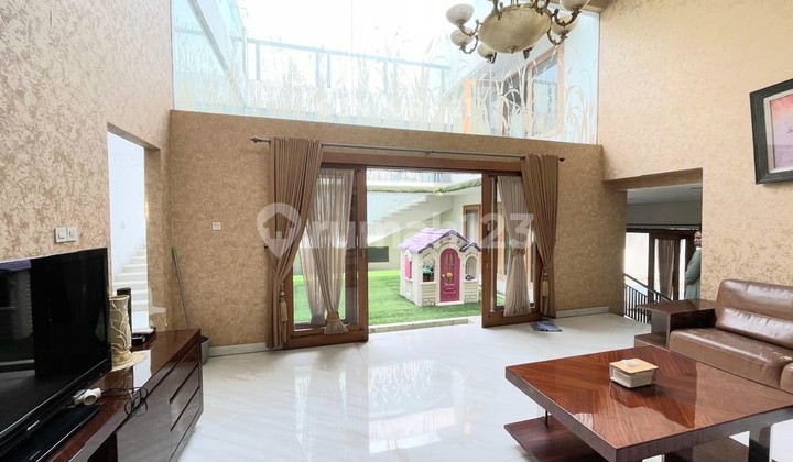 Turun Harga! Rumah Mewah & Luas Area Premium di Bintaro Sektor 7