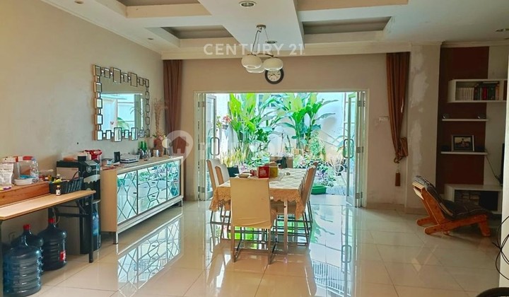 For Sale Nice House Strategic Location Move-in Ready In Bintaro Sector 5 For Sale Nice House Strategic Location Move-in Ready In Bintaro Sector 5